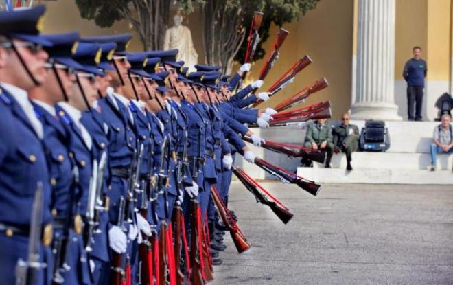 Ένοπλοι και τραπεζικοί «πρωταθλητές» στα τραπεζικά φέσια